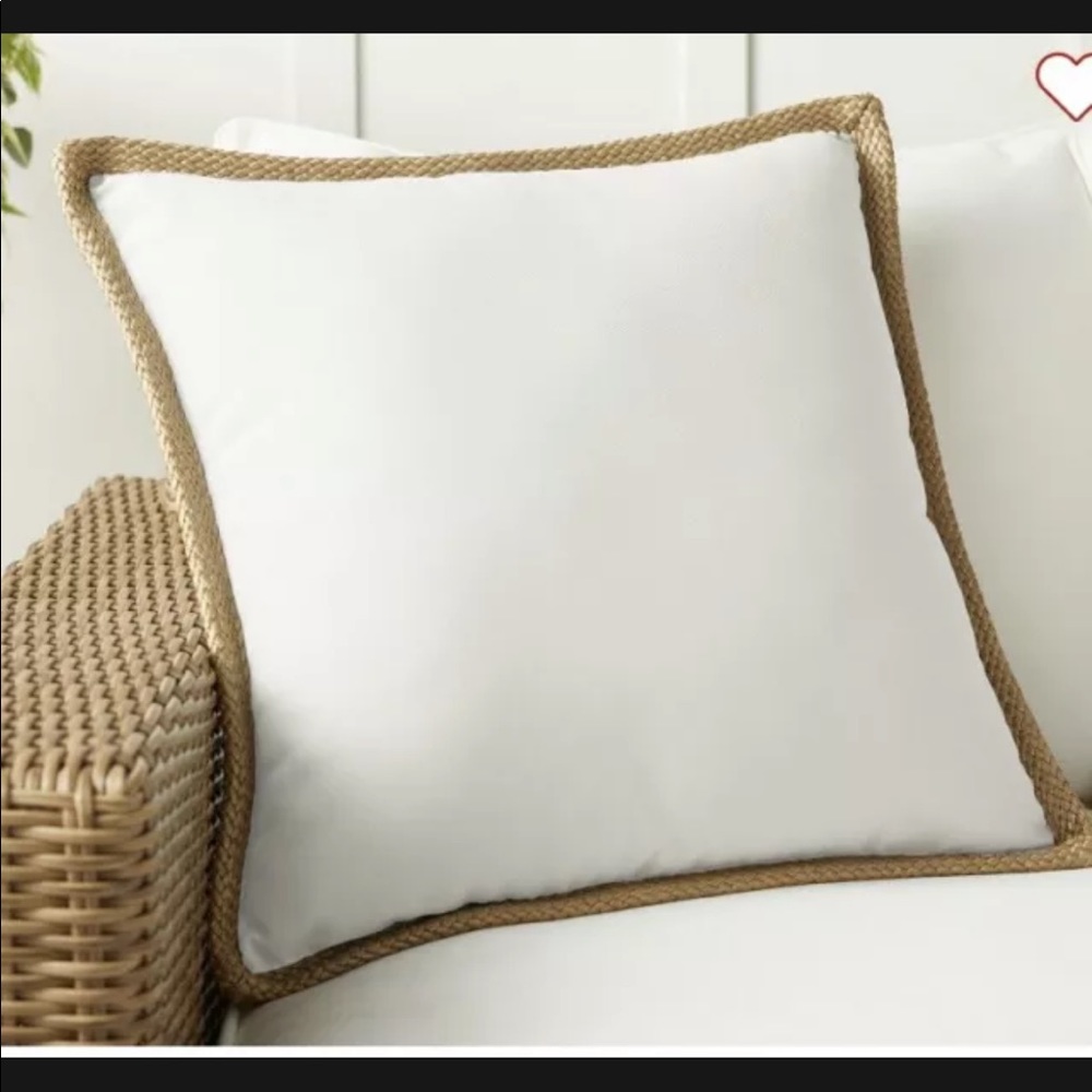 Pottery Barn Set Of 2 Faux Natural Fiber Trim Indoor Outdoor Pillow 20" Linen